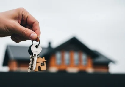 خرید ملک کلنگی یا زمین خالی؟ کدام ریسک کمتری دارد؟